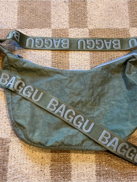 BAGGU Handbags - BAGGU MEDIUM Olive Green CRESCENT